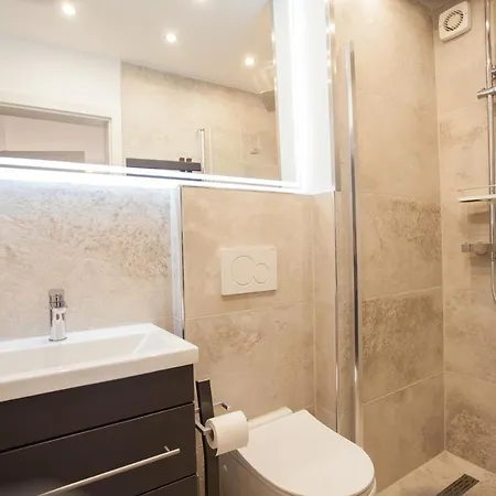 Welcome In - 'zum Hohlen Rain' Met Terras En Barbecue