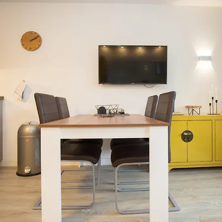 Welcome In - 'zum Hohlen Rain' Met Terras En Barbecue